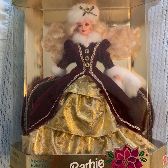 Happy Holidays Barbies 1993-1998 - Picture 5 of 7